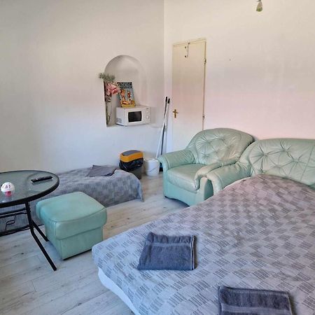 C2 Apartman ชิโอฟก ภายนอก รูปภาพ